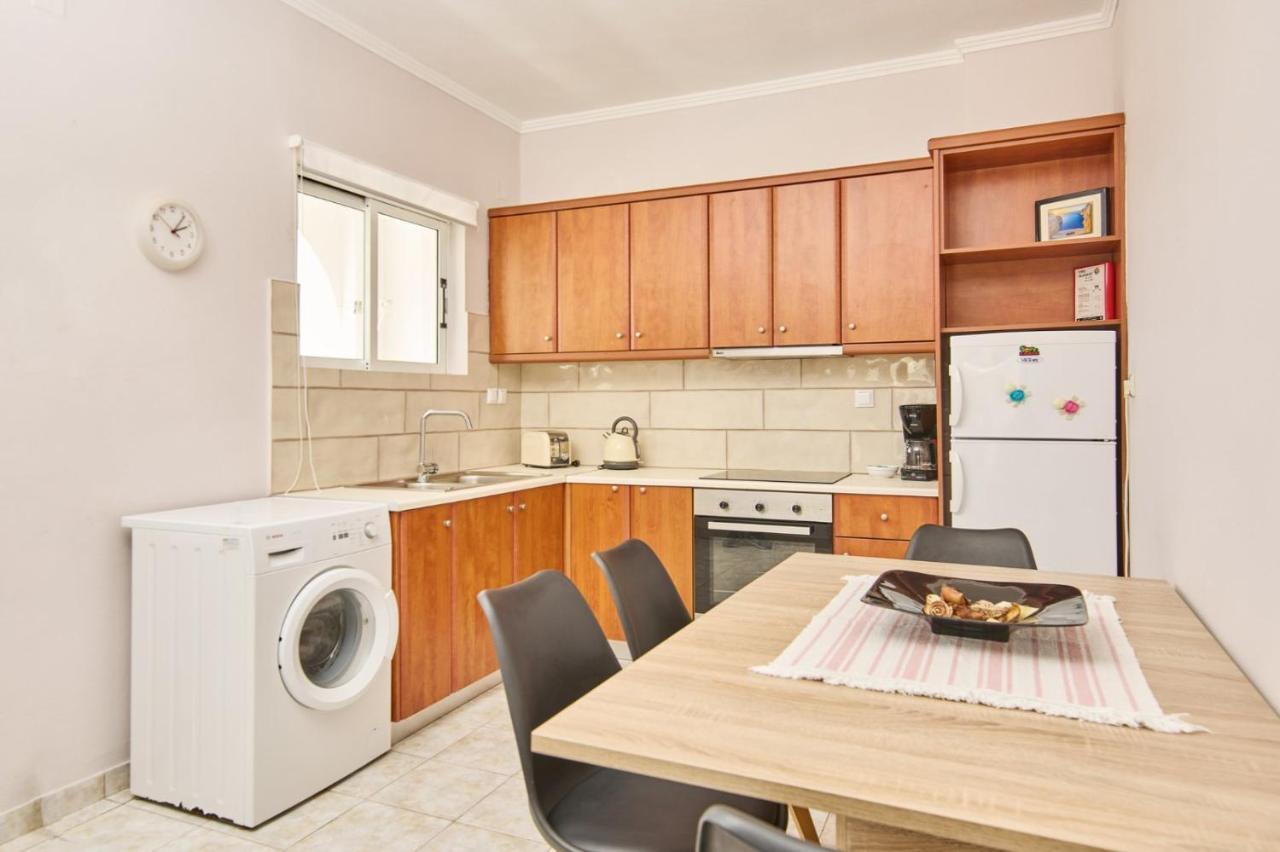 Ostria Apartments Kalamákion エクステリア 写真