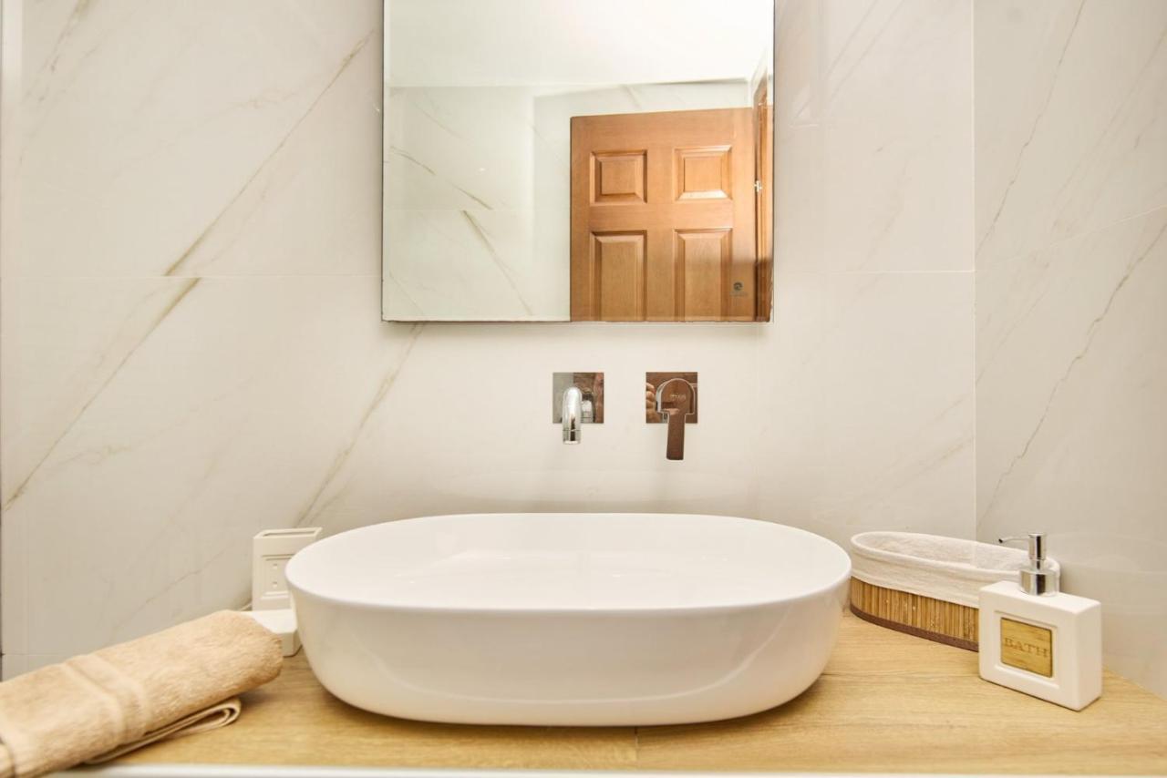 Ostria Apartments Kalamákion エクステリア 写真