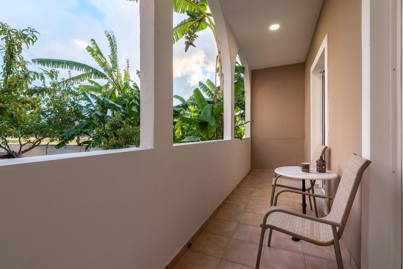 Ostria Apartments Kalamákion エクステリア 写真